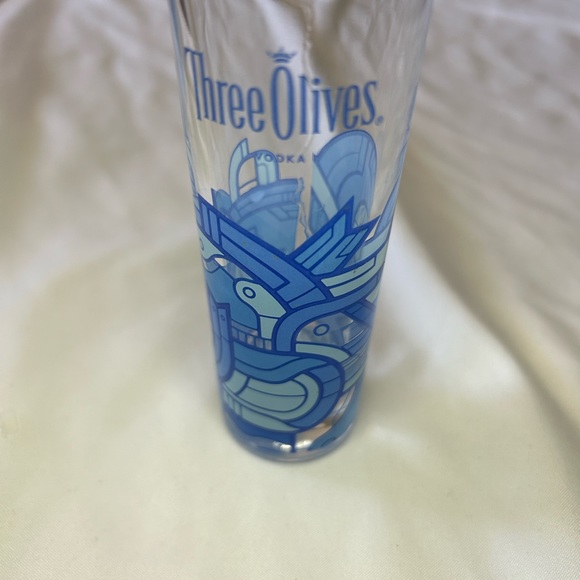 Three Olives Shot glass - Picture 4 of 6